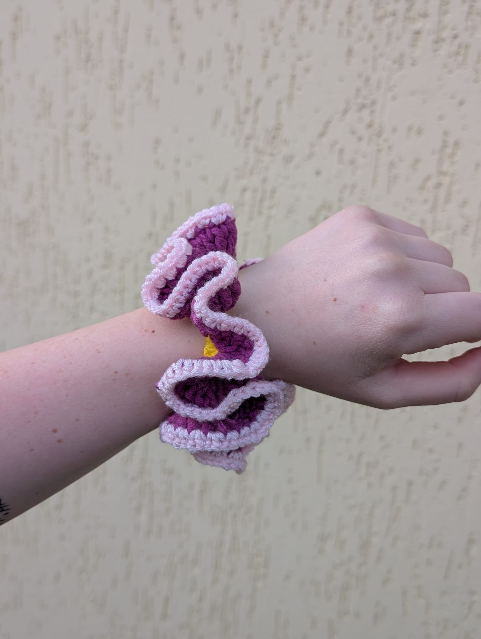 Scrunchie Berry Blush