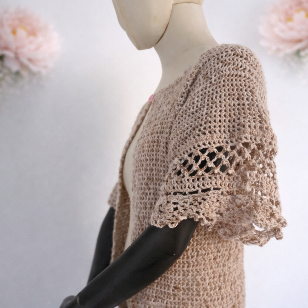 Sommerzauber - Strickjacke mit gehäkelter Spitze